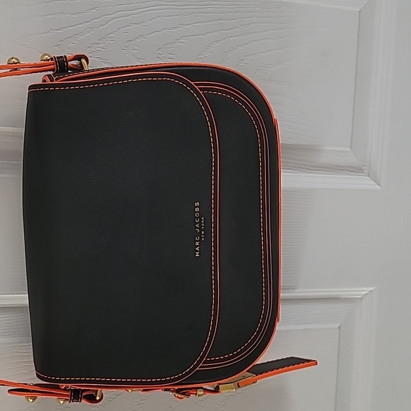 Marc Jacobs Black Leather Crossbody with Neon Orange Piping – Statement Bag - Picture 3 of 12